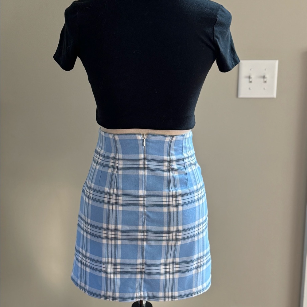 Brandy Melville Blue and White Plaid Mini Skirt - Picture 11 of 15